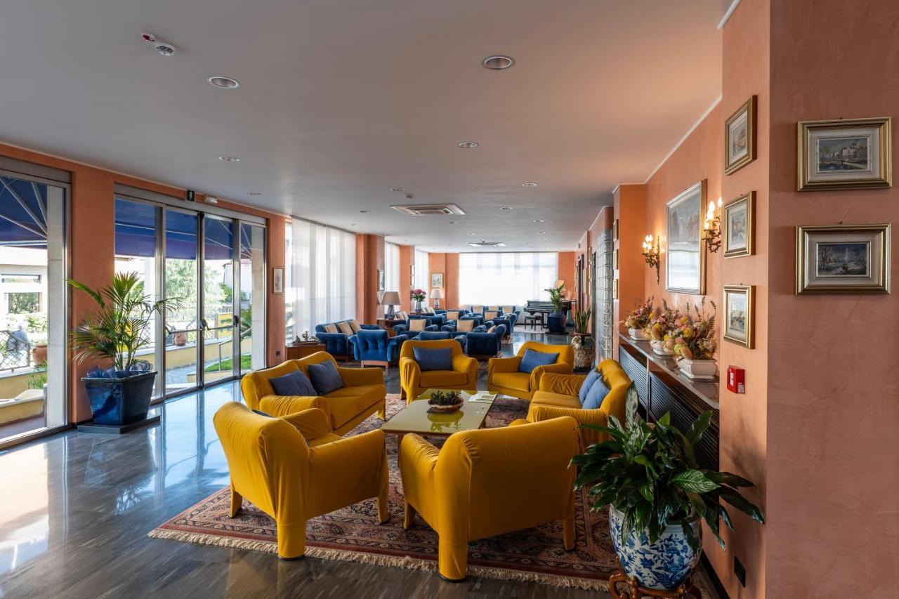 Hotel Bellevue Et Mediterranée Diano Marina Eksteriør billede