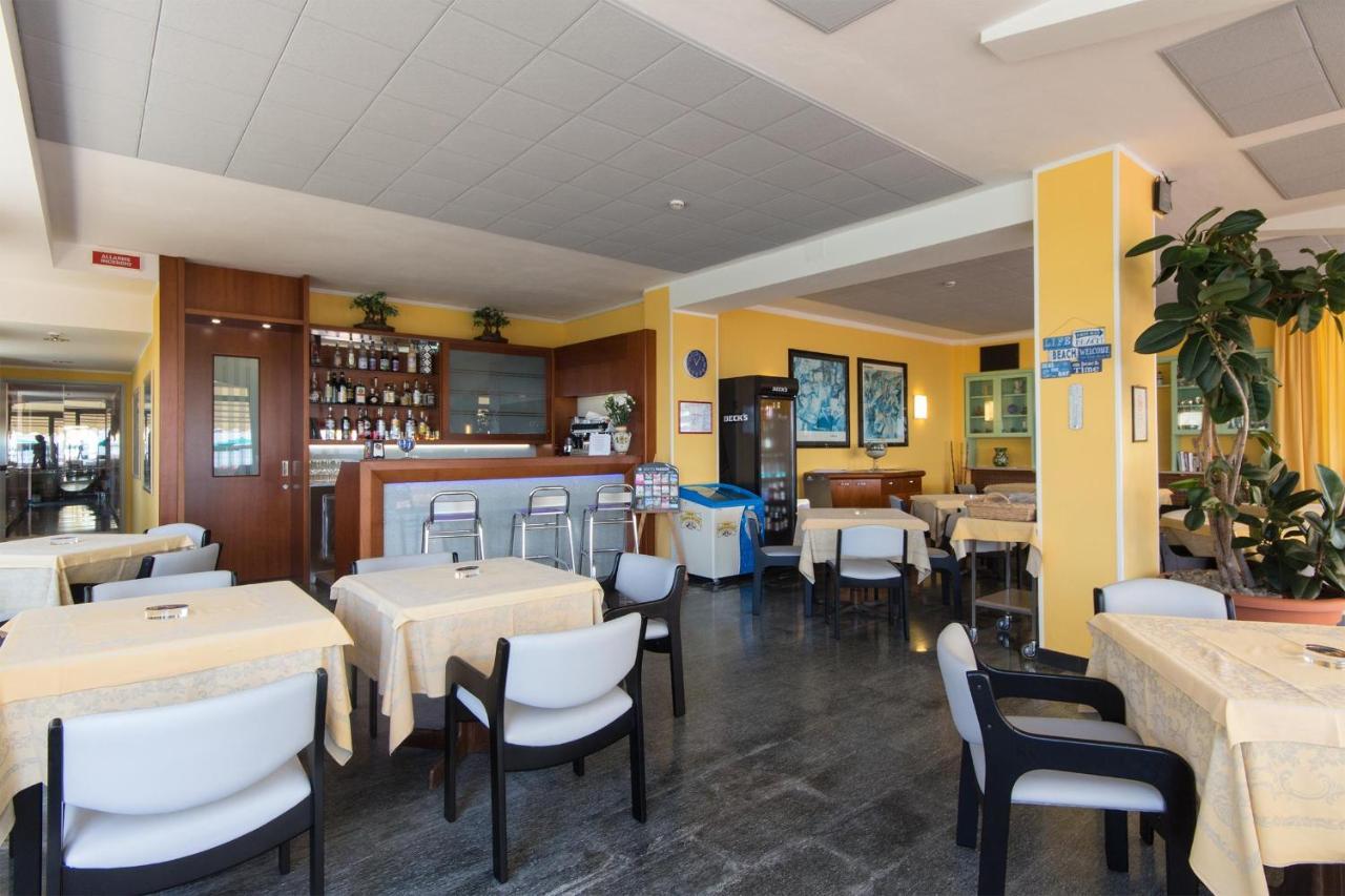 Hotel Bellevue Et Mediterranée Diano Marina Eksteriør billede